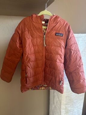 Patagonia Girls Down Puffer Coat ,Floral Quilted Hooded Jacket, Reversible. 5T